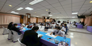 กิจกรรมรับมอบตัวนักเรียนห้องเรียนพิเศษชั้นมัธยมศึกษาปีที่ 4 ปีการศึกษา 2569