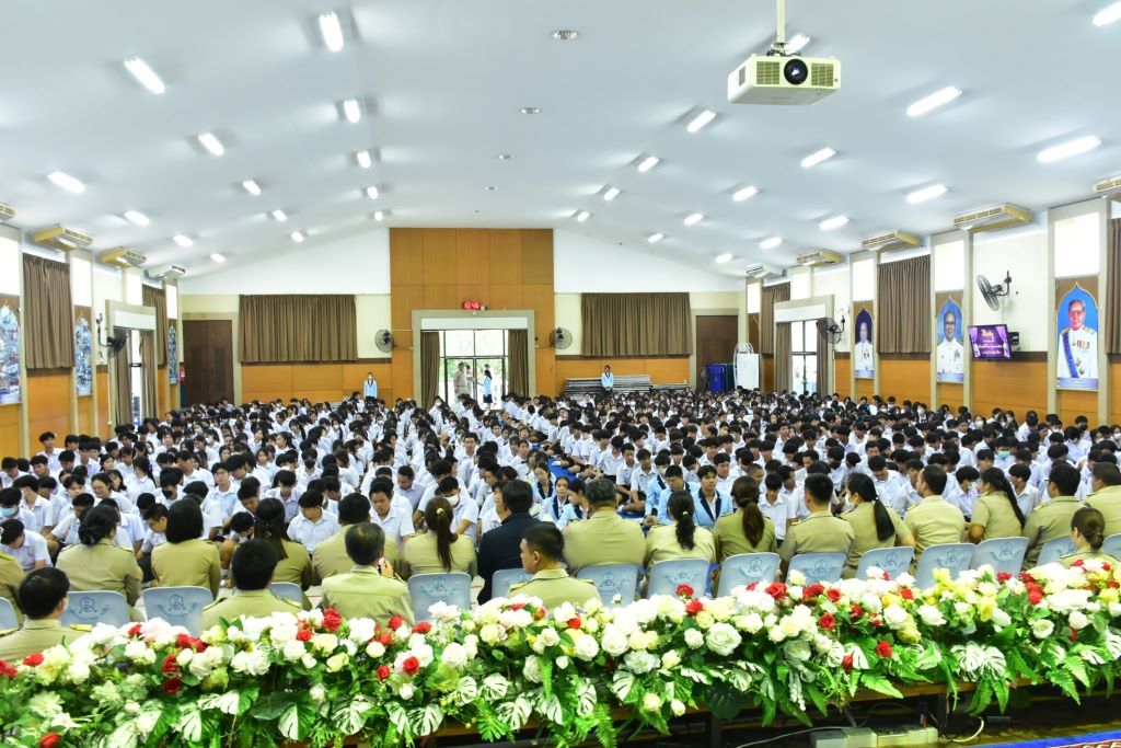 LINE ALBUM phithi hiw khru 13 mi.y.67 240614 6