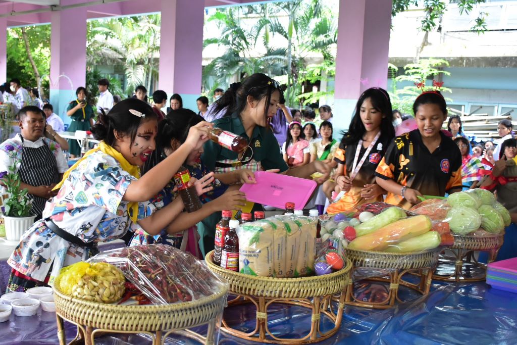 7B5CDF61 781F 4EC4 B4D0 4CFEE298DC34