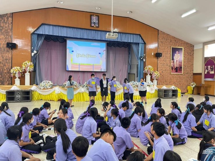 LINE ALBUM khay YC 67 240813 33