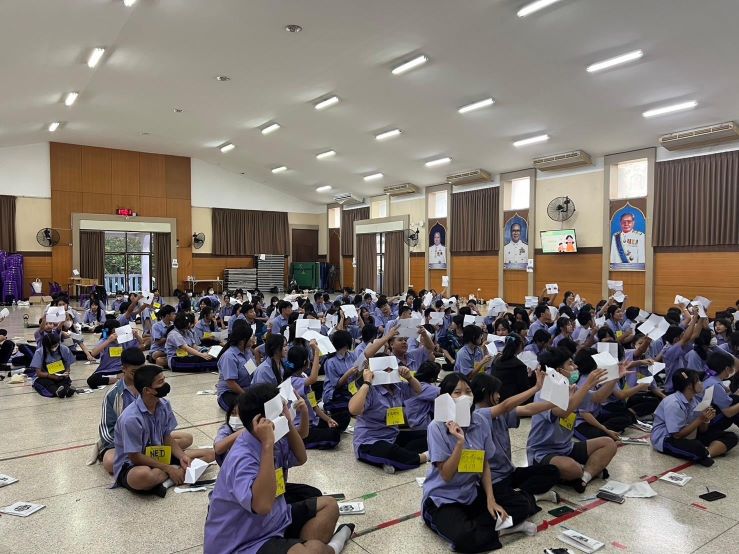 LINE ALBUM khay YC 67 240813 76