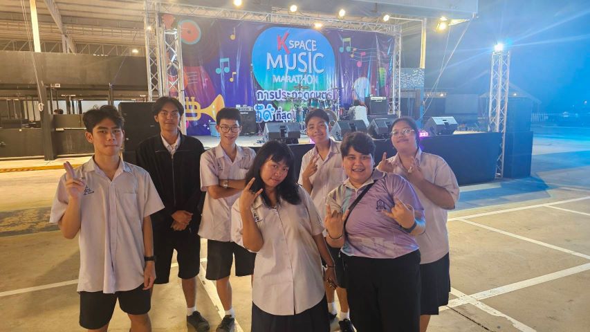 877F85FD F53B 45EC B6A5 16DFD4759F1B