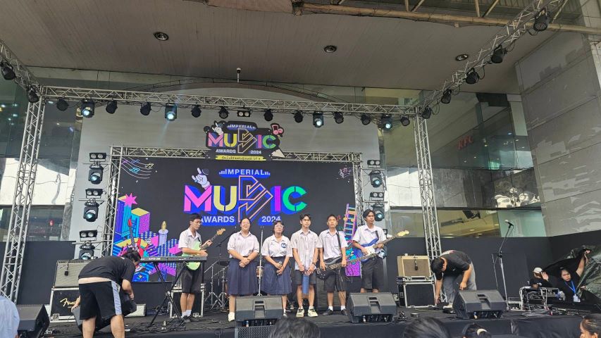 54FAC412 F026 418D 87B9 52749A3FB153