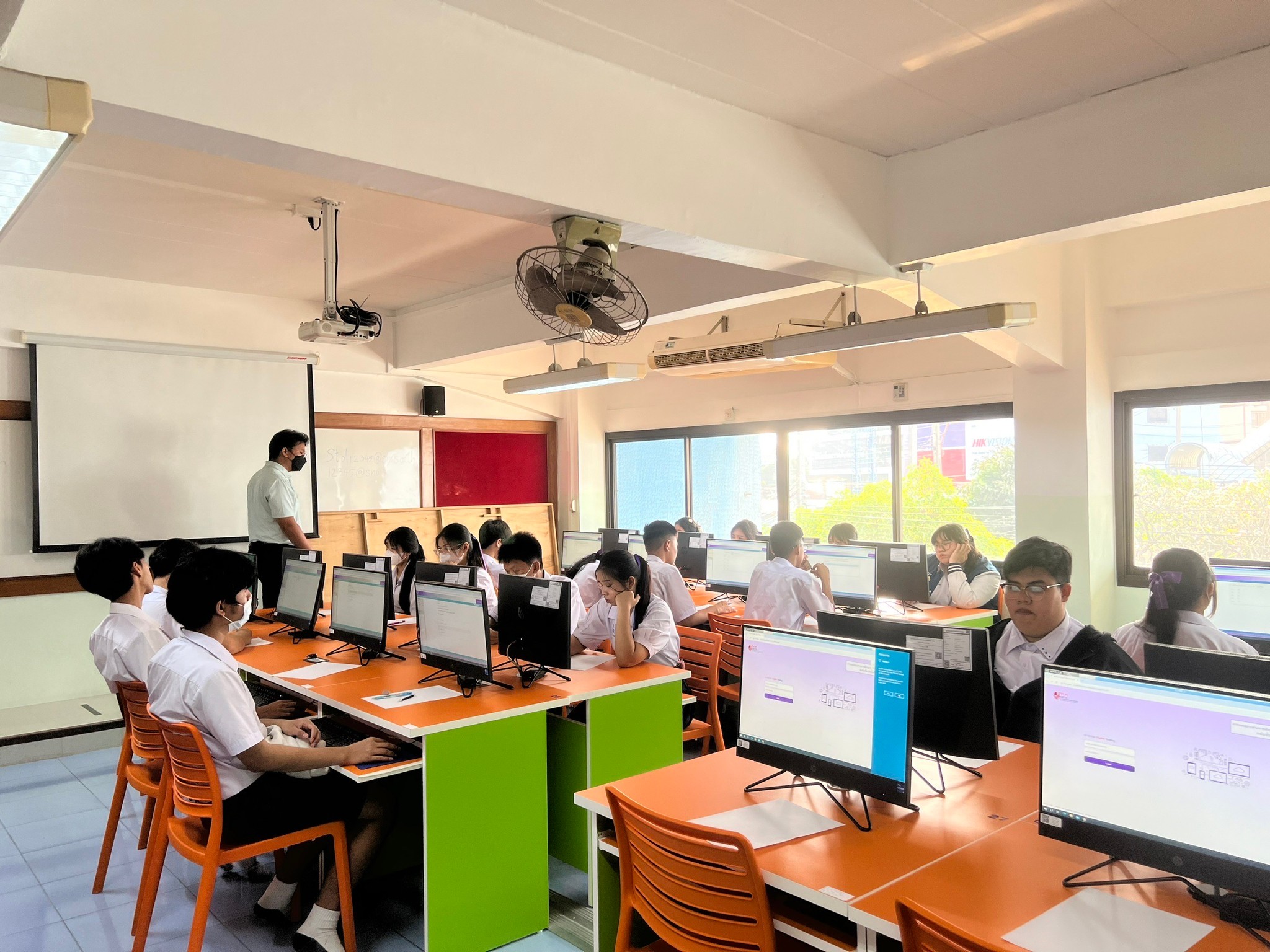 10EAAF72 0119 4066 AA4F 6F588125F36D